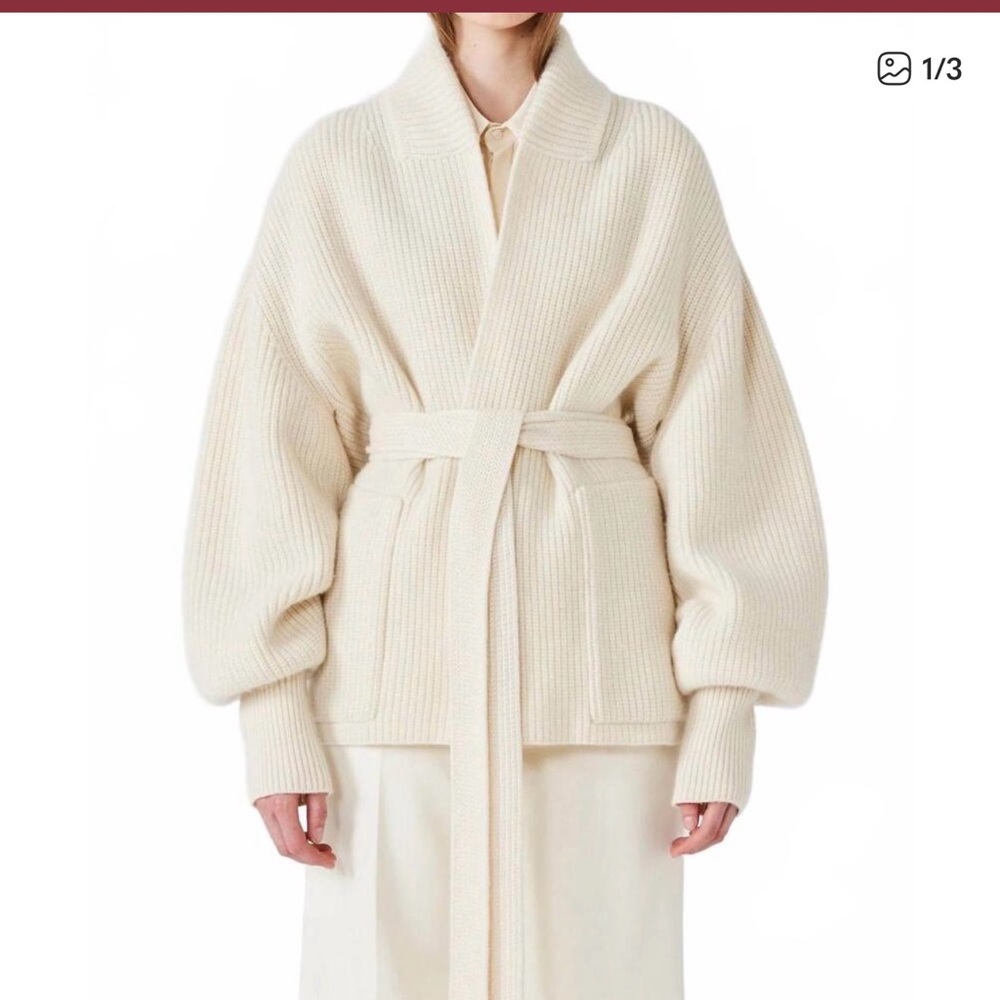 Chic Gray Women's Cardigan with Belt